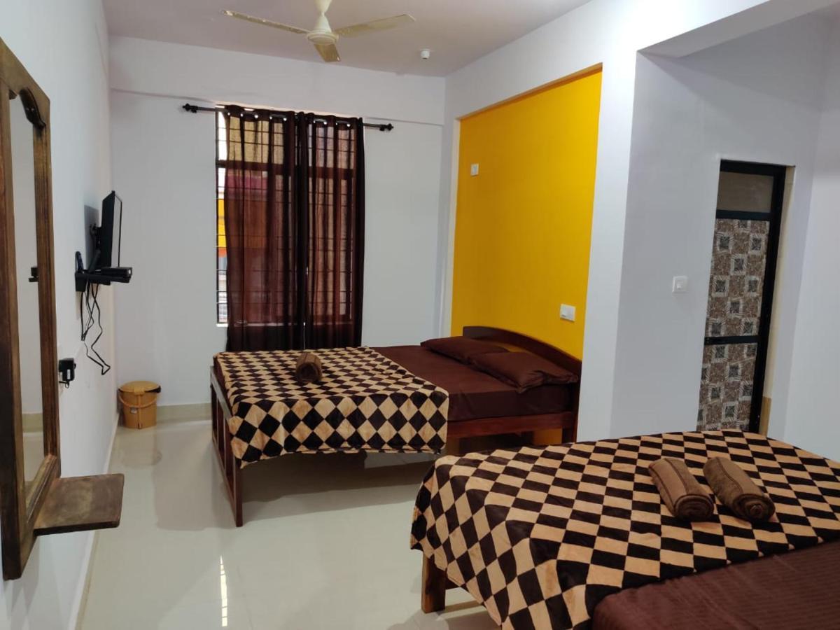 Rishi House Hotel Arambol Exterior photo