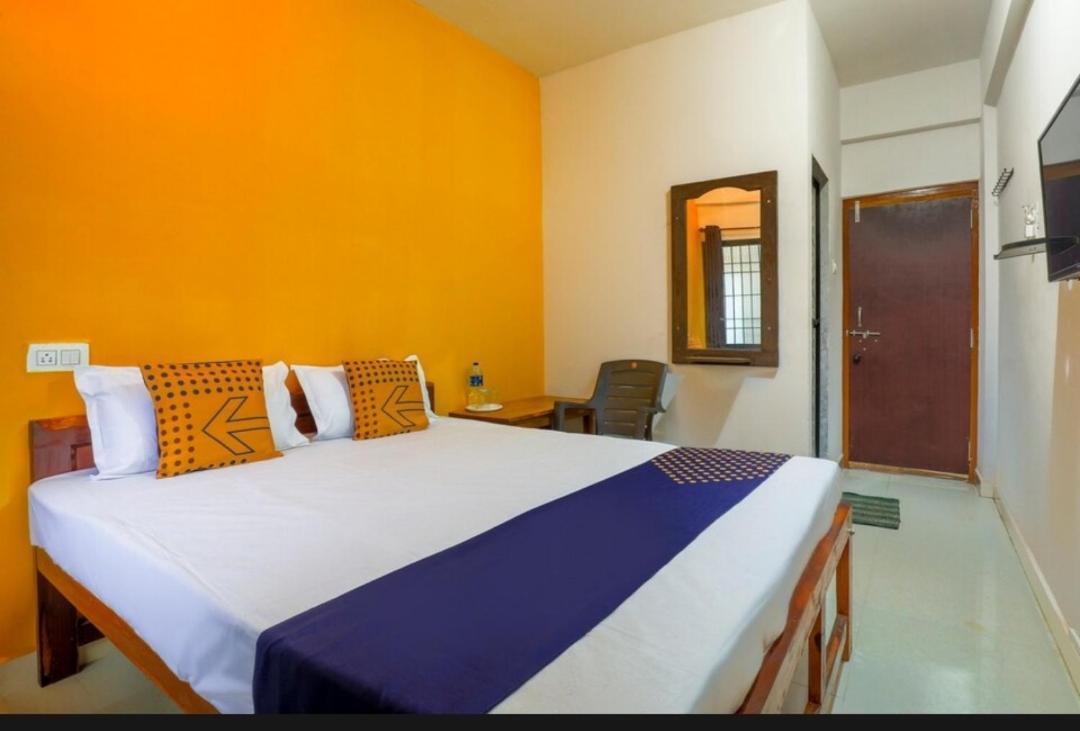 Rishi House Hotel Arambol Exterior photo